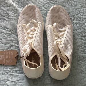 Olukai Pehuea Li Women's Cream Knit Lace-Up Sneakers /Slip ons